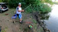 Адмірала перегара затягуе в воду по саму барсетку