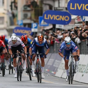 Камбек спрінтерів у підсумках неймовірної Мілан-Санремо | Тандем