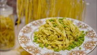 Італійські ТАЛЬЯТЕЛЕ зі шпинатом і соусом з зеленого горошку (по рецепту Алена Дюкасса)