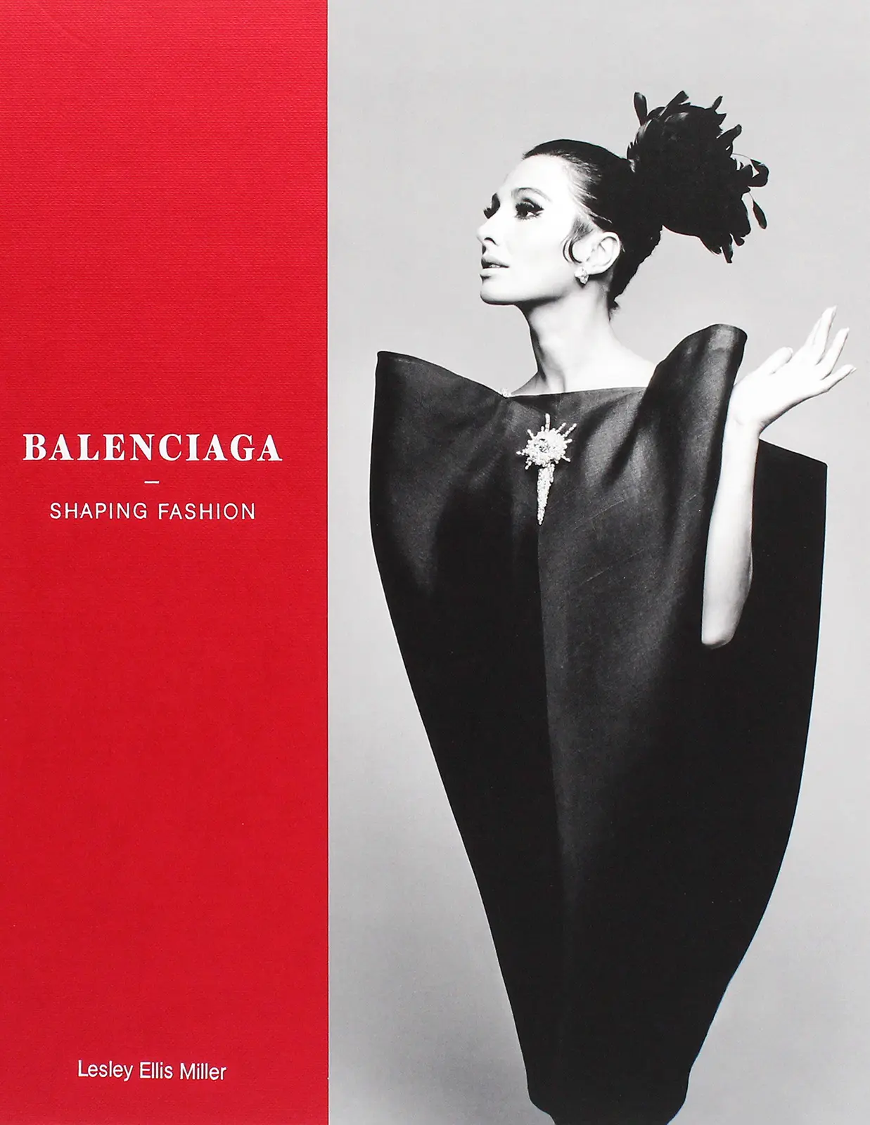 Balenciaga: Shaping Fashion