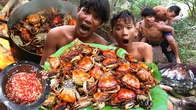 Ultimate Rainforest Survival Adventure: Spicy Steam Crab Recipe & Wilderness Feast | Primitive Boy