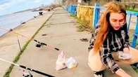 На набережній Дніпра рибалимо з пірса