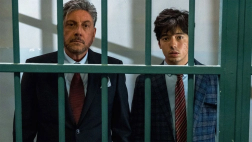 Стажер (жестовою мовою)