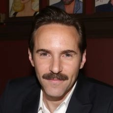 Alessandro Nivola