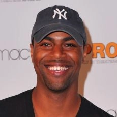 DeVaughn Nixon