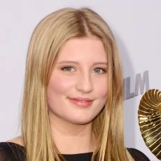 Luna Schweiger