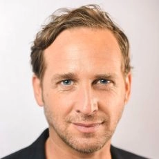 Josh Lucas