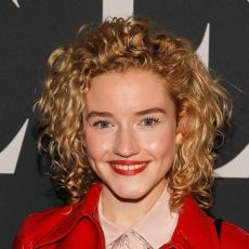 Julia Garner