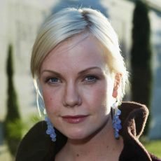 Laura Harris
