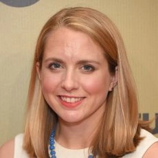 Lindsay Crouse
