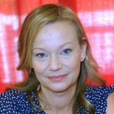 Samantha Mathis
