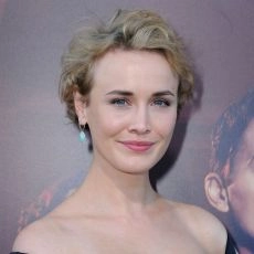 Dominique McElligott