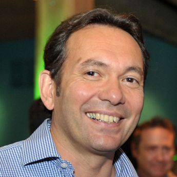 Simon Crowe